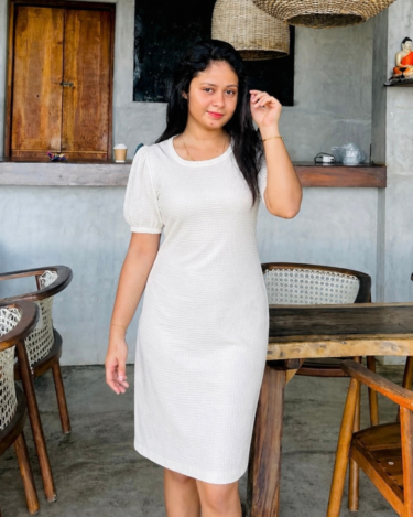 Elegant White Puff Sleeve