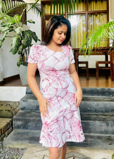 Alternative view of Maroon Printed Front Fishtail Dress