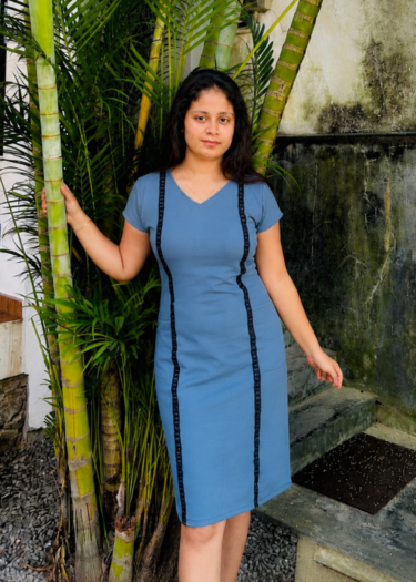 Alternative view of Blue Side Lace Bodycon Dress
